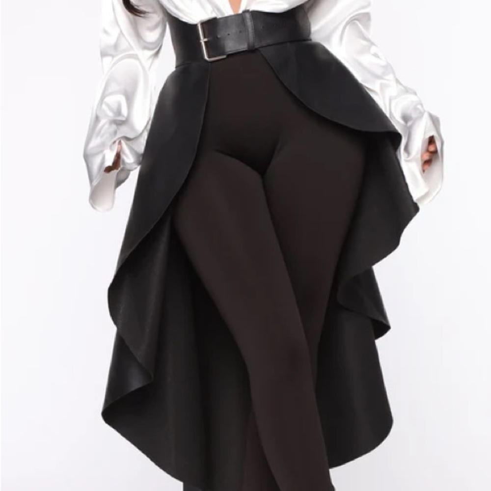 Fashion Nova Black Skirt Belt - Picture 6 of 17